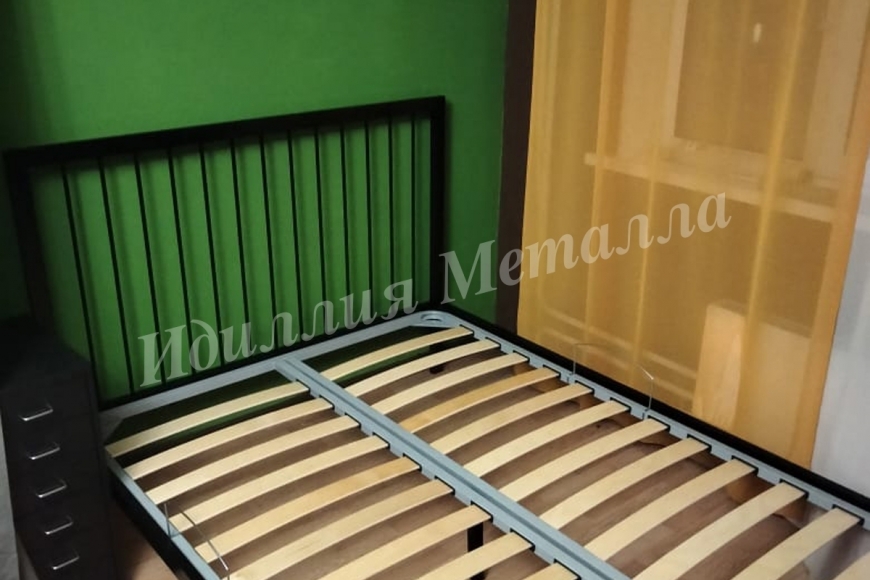 Кровать ручной работы для интерьера в стиле loft L-004