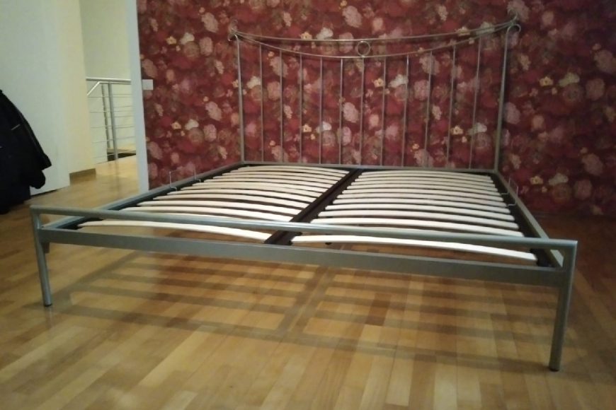 Кровать двуспальная с ортопедическими ламелями 003