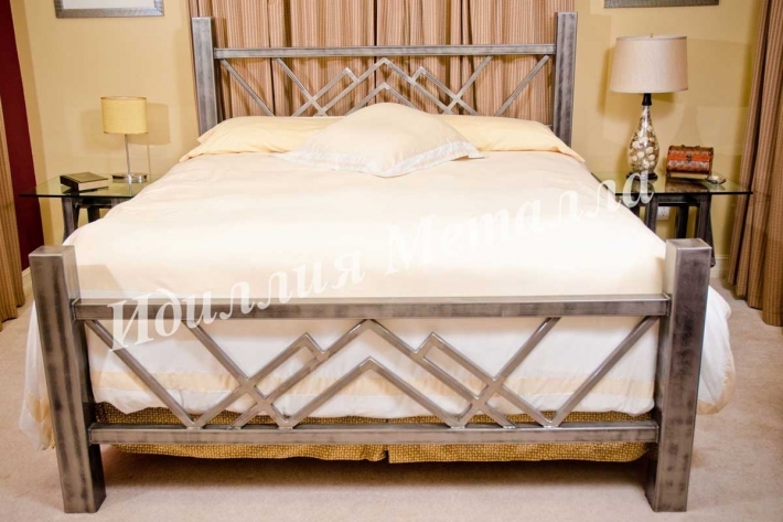 Двухспальная кровать в стиле лофт L-036