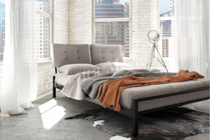 Стильная кровать для интерьера Loft с мягким изголовьем L-046