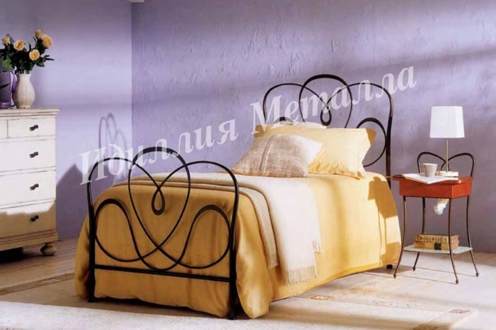 Черная кованая односпальная кровать с художественной ковкой ОD-006